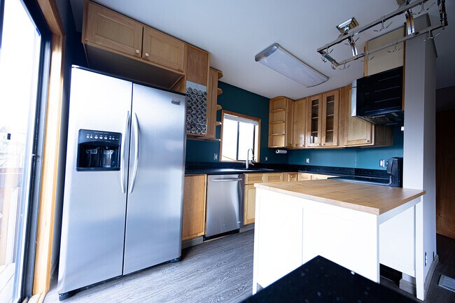 Foto del edificio - 6121 NE Hassalo St