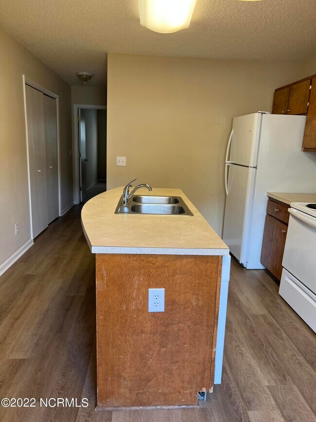 Foto del edificio - 1126 Brownlea Dr