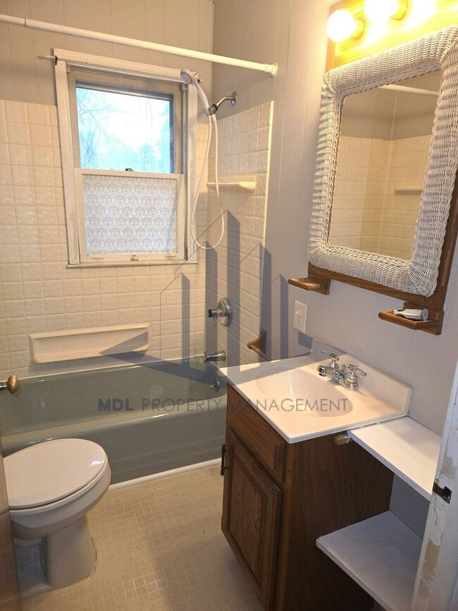 Building Photo - Charming and Affordable 1 bed 1 bath