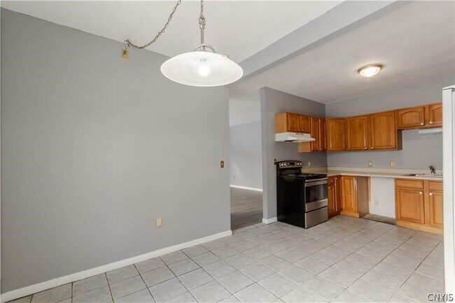 Building Photo - 1126 Holcomb St