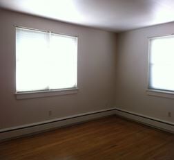 Building Photo - 3008 Elm St