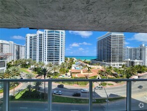 Building Photo - 5900 Collins Ave