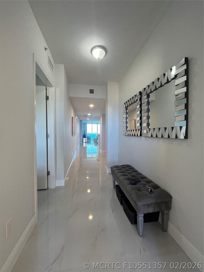 Foto del edificio - 2650 Lake Shore Dr