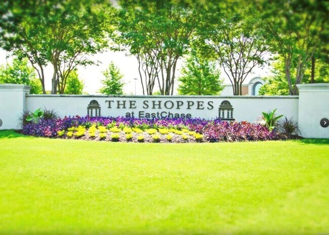 Foto del edificio - 7071 Mid Pines Cir