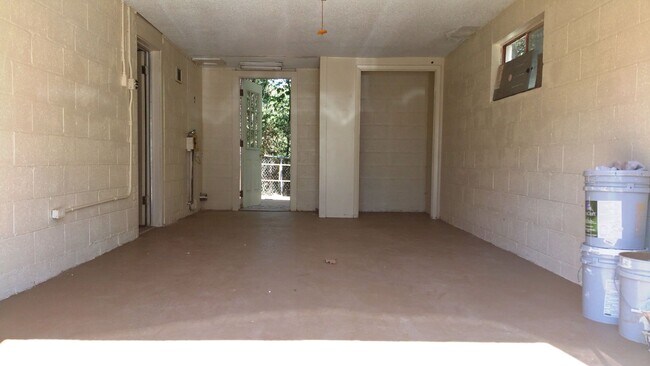 Foto del edificio - 4 Bedroom Home