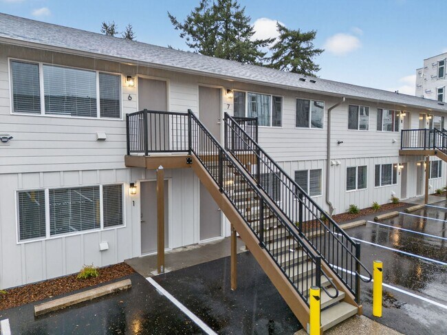 Interior Photo - Woodstock Manor