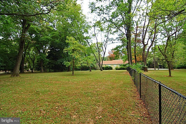 Building Photo - 1225 Rock Creek Rd