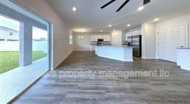 Building Photo - 12380 Marshland St