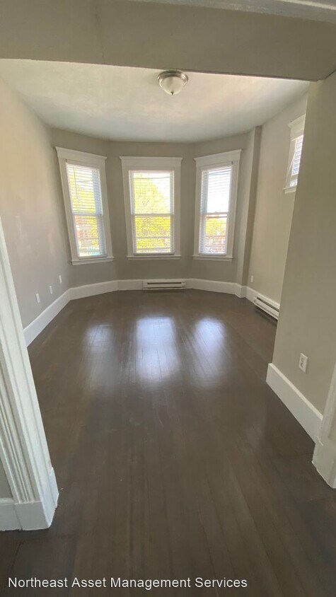 Primary Photo - 3 br, 1 bath House - 107 Shurtleff St. Unit 2