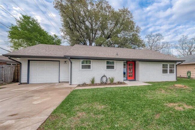 Foto del edificio - 6148 Carew St