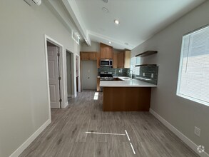 Building Photo - 11090 S Dallas Dr