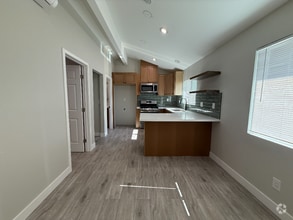 Building Photo - 11090 S Dallas Dr