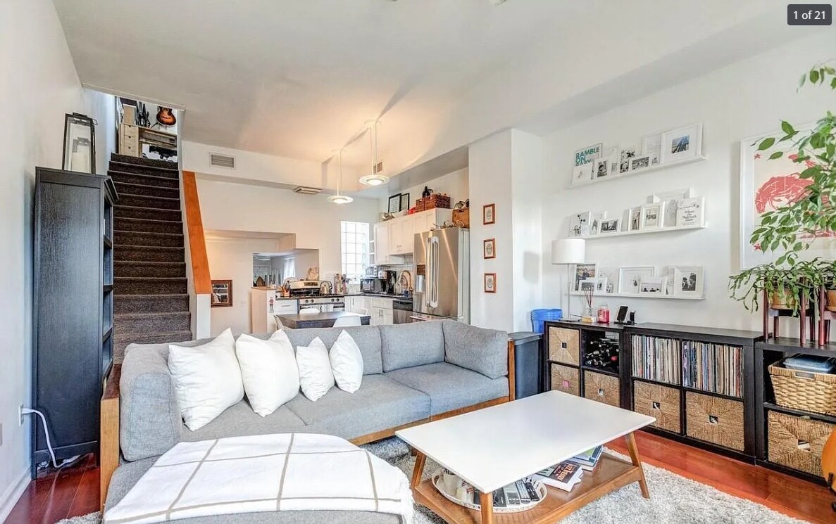 Foto principal - 323 Green St