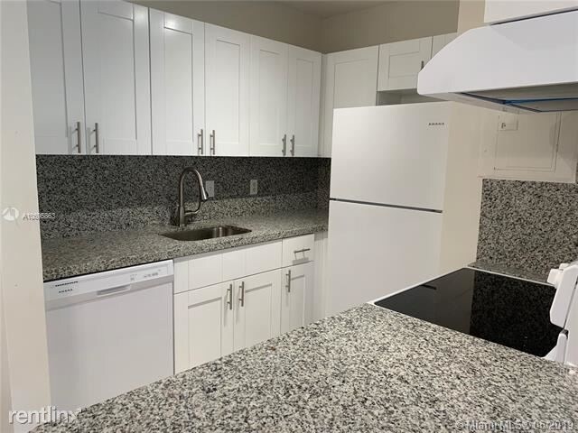Foto principal - 1 br, 1 bath Condo - HEATHER WALK CONDO