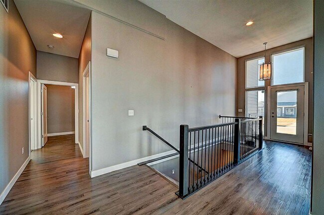 Foto del edificio - 704 American Pharaoh Dr