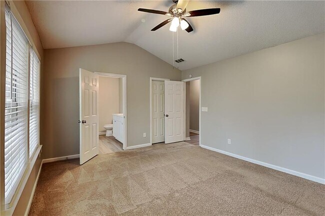 Foto del edificio - 252 Creel Chase NW