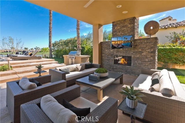 Building Photo - 57780 Troon Way
