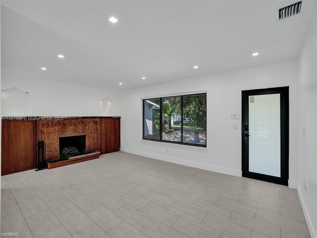 Building Photo - 3 br, 2 bath House - 7850 SW 99th St