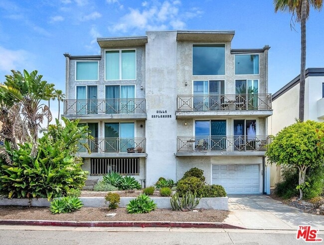Building Photo - 164 63rd Ave