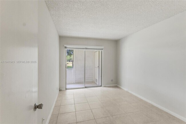 Foto del edificio - 251 SW 132nd Way
