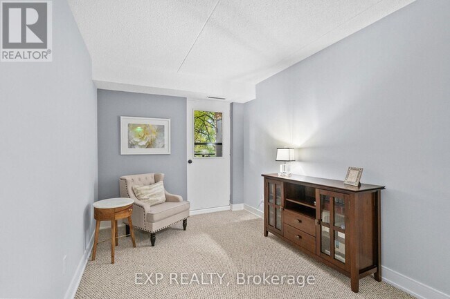 Photo du bâtiment - 15390 Yonge St