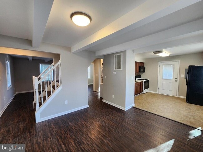 Foto del edificio - 1737 Eastern Blvd