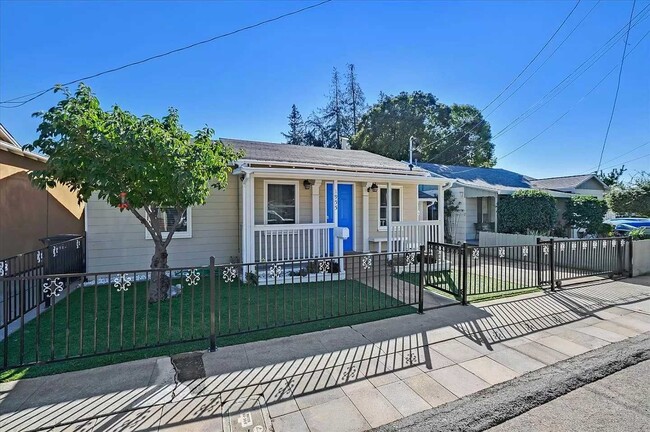 Photo - 1955 Wingate Way House