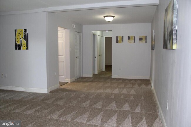 Foto del edificio - 3360 Woodburn Rd