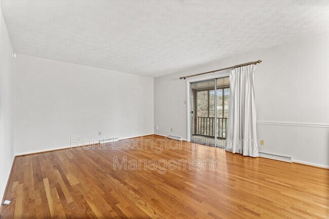 Foto del edificio - 3446 Malabu Cir