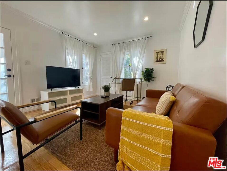 Foto principal - 907 18th St