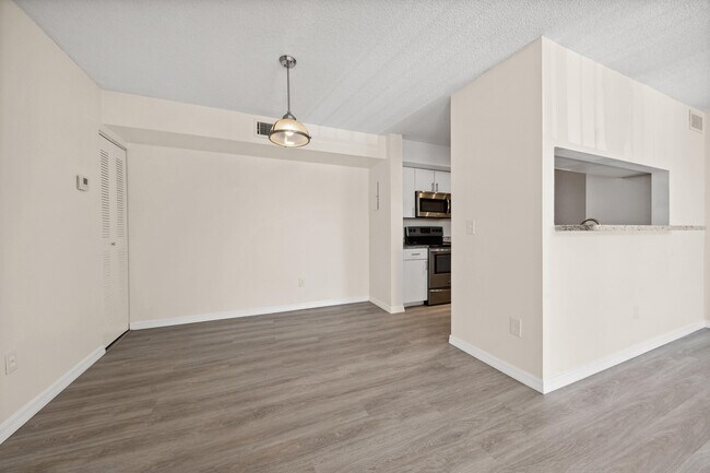 Foto del edificio - 117 Yacht Club Way