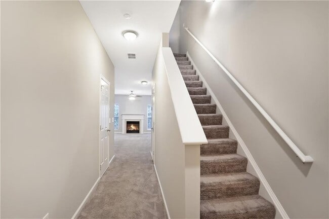 Foto del edificio - 153 Chastain Way