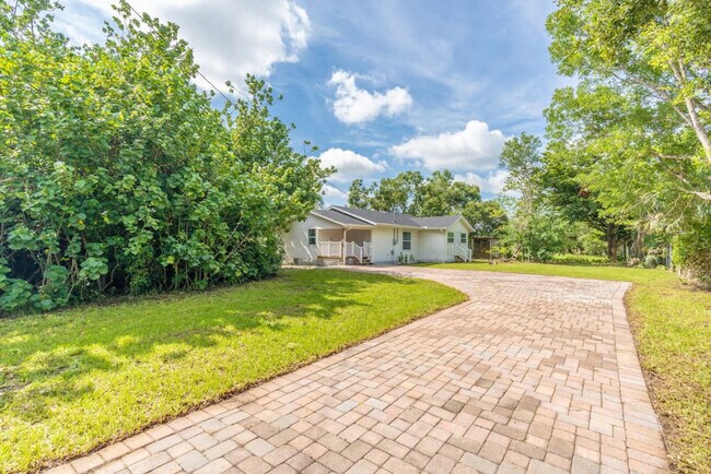 Building Photo - 11100 Orange River Blvd