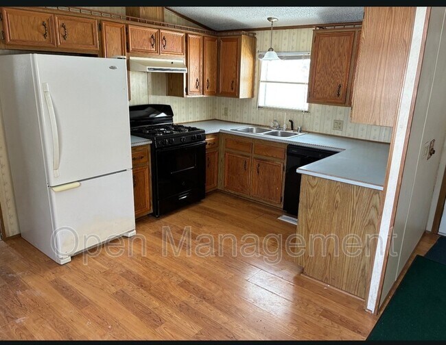 Foto del edificio - 2991 Mounds Rd Box 68