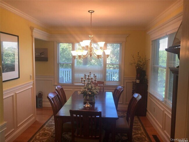 Foto del edificio - 442 River Rd