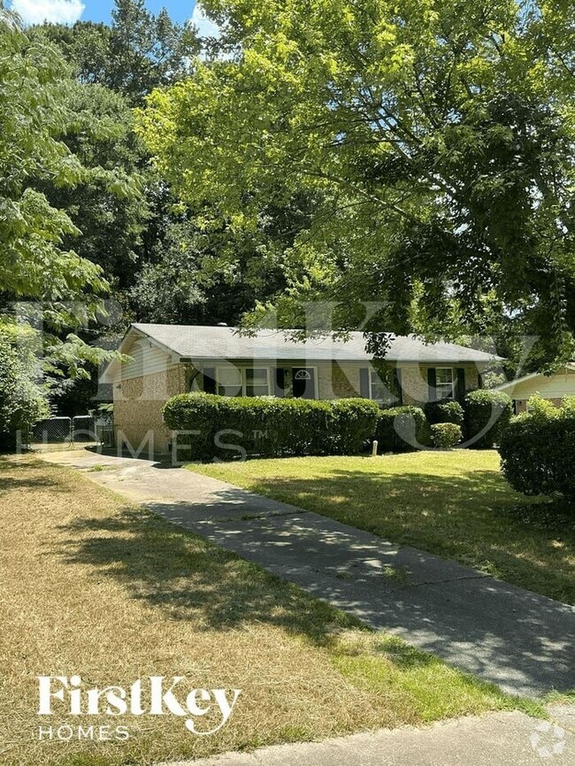 Building Photo - 774 Plainville Cir SW