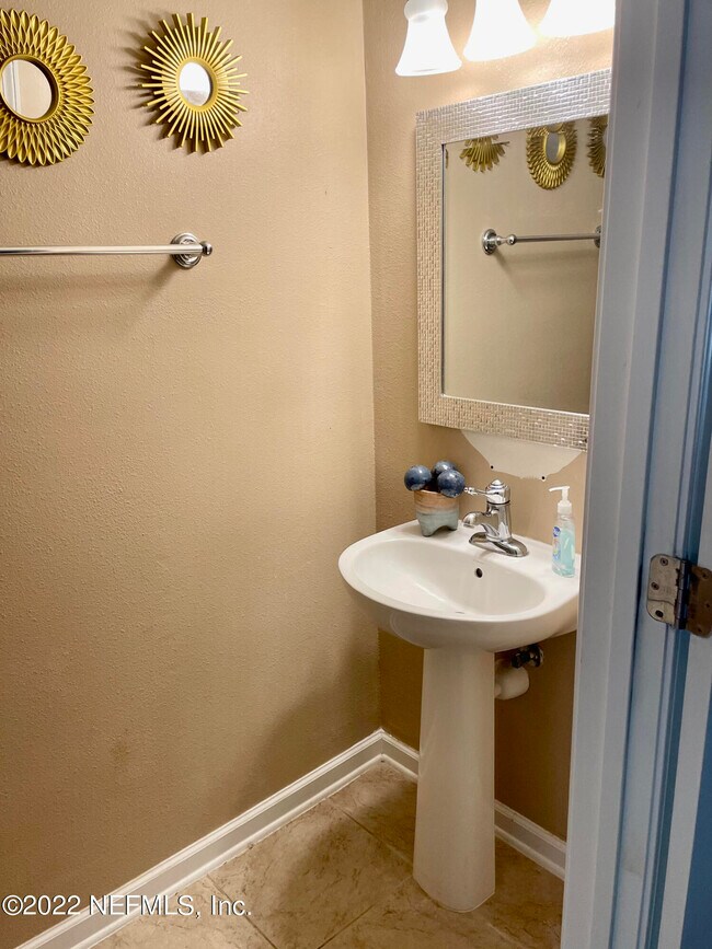 Foto del edificio - 8101 Summer Palm Ct