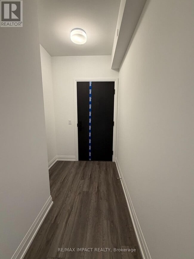 Building Photo - 20 Soudan Ave