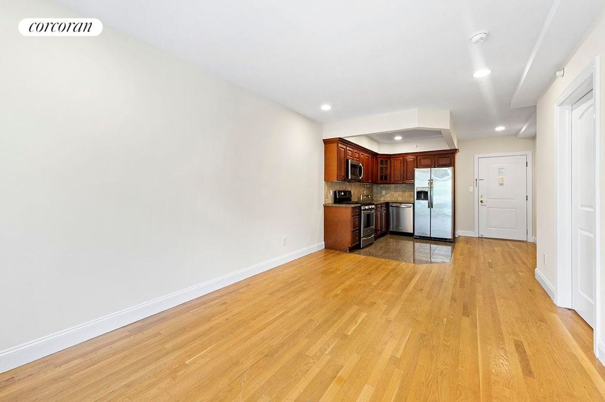 309494 Crescent St, Queens, NY 11102 Condo for Rent in Queens, NY