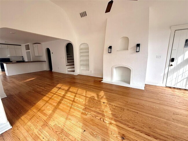 Building Photo - 415 NW 33rd St