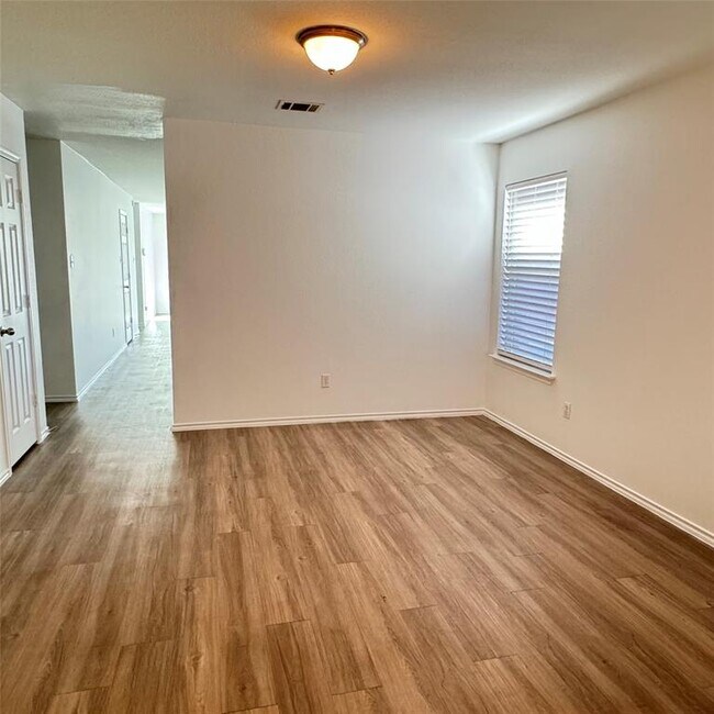 Foto del edificio - 12305 Granton Cove