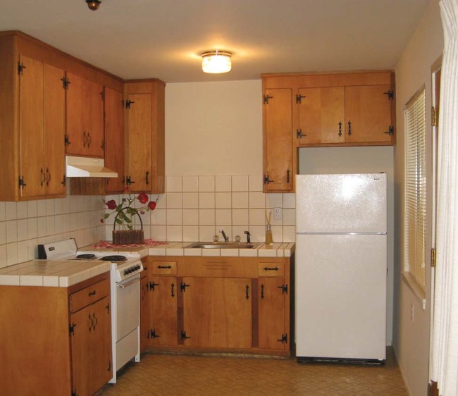 Building Photo - 3820 Sumner Ln
