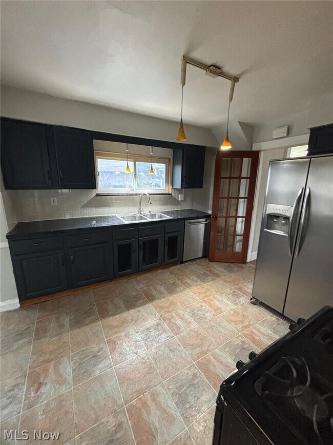 Foto del edificio - 3808 Kirkwood Rd