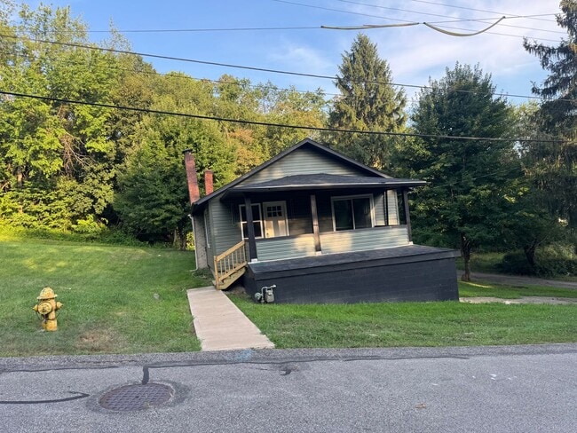 2 Bedroom 1 Bathroom House For Rent - 2 Bedroom 1 Bathroom House For Rent