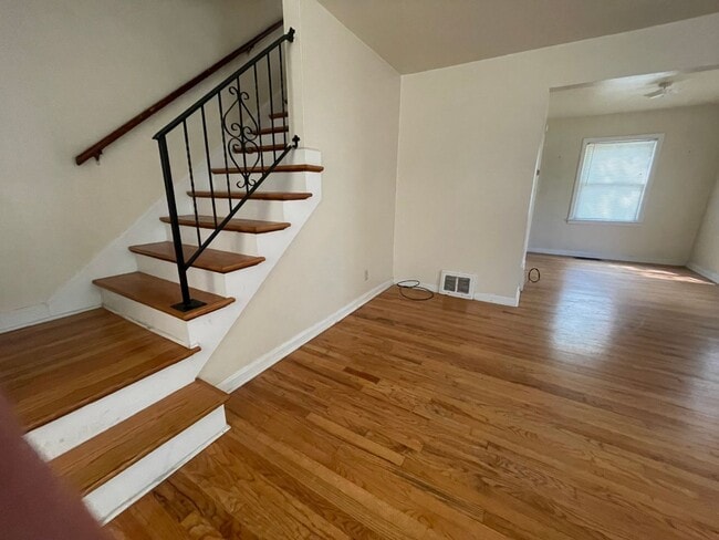 Foto del edificio - Stunning 2 Bedroom Townhome