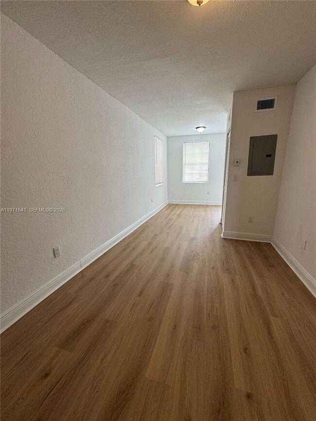 Building Photo - 1068 NW 5th St