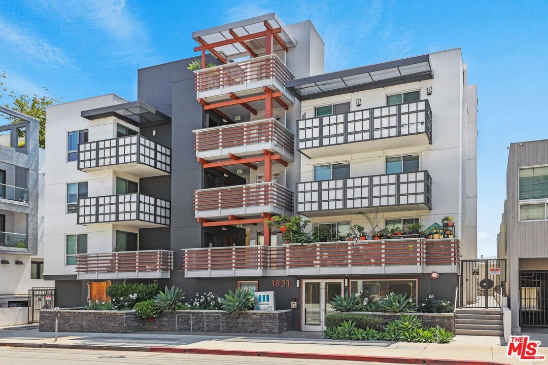 Primary Photo - 1831 Sawtelle Blvd
