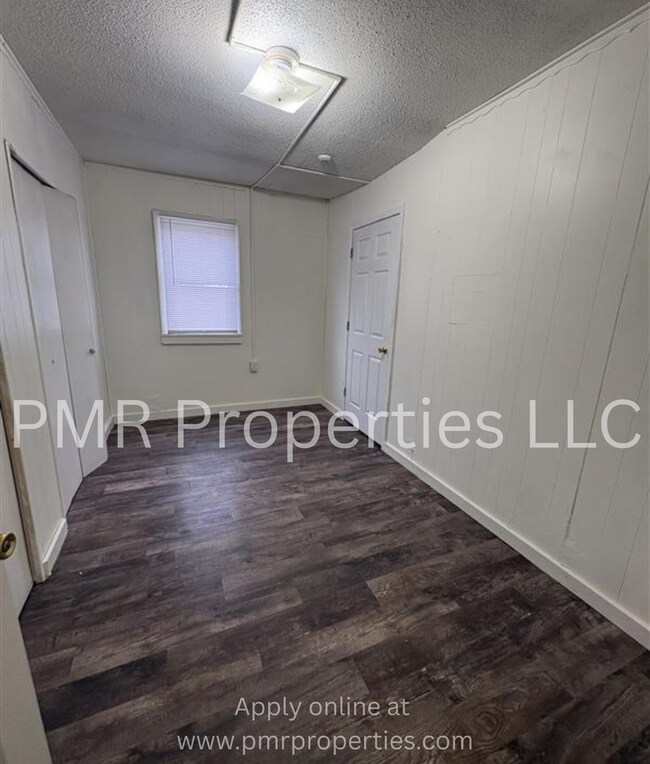 Foto del edificio - 2 Bedrooms / 1 Bathroom House