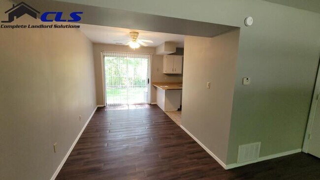 Building Photo - 406 Fawn Dr
