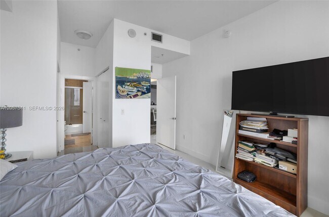 Foto del edificio - 7901 Hispanola Ave